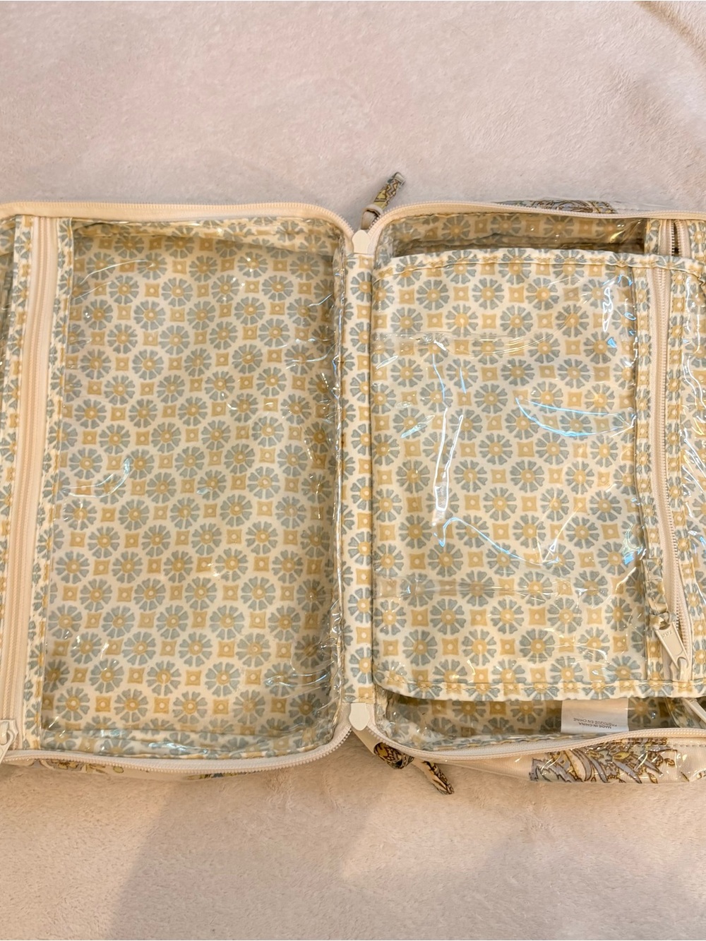 Pottery Barn Floral Tile Pattern Plastic Coated Cosmetic Case Cream Light Blue - Picture 2 of 12